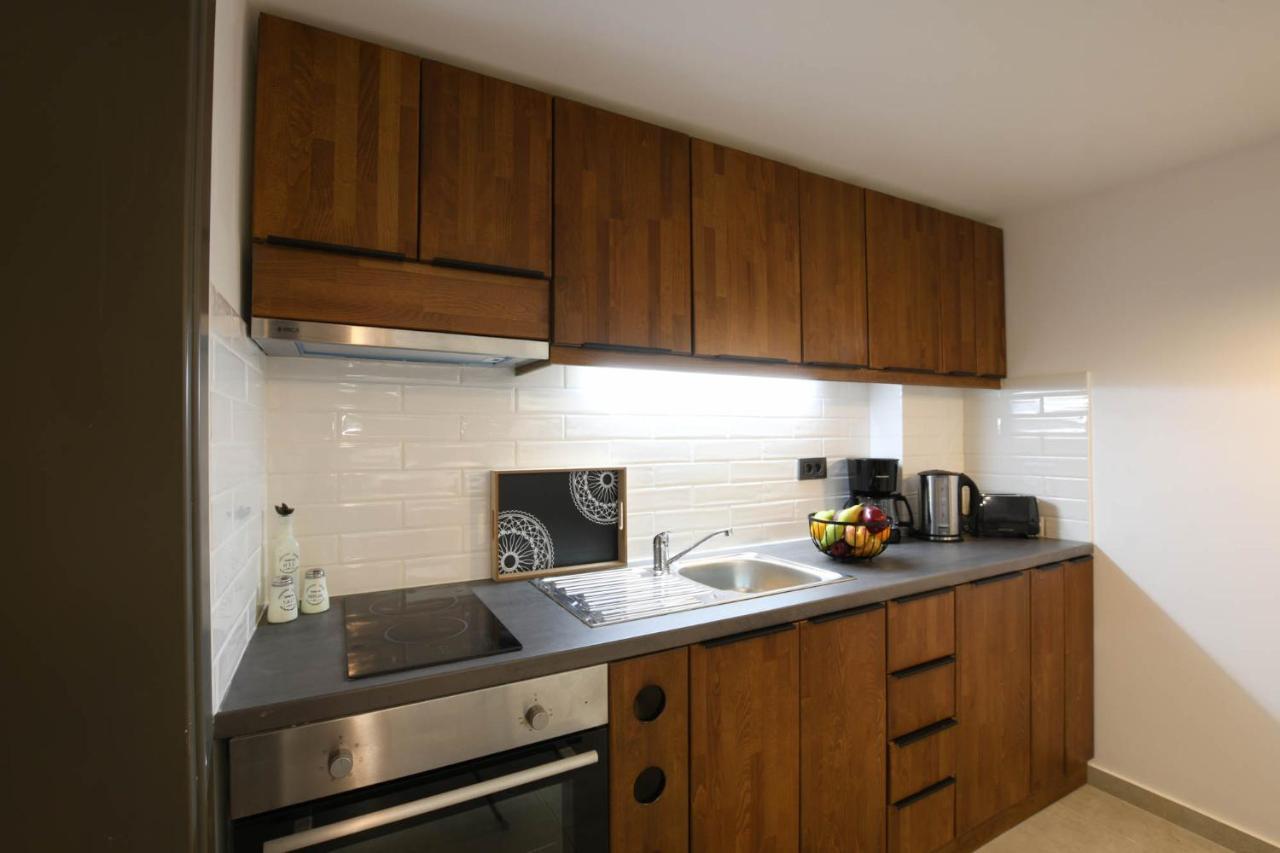 Orion Eco Suites Karteros Luaran gambar