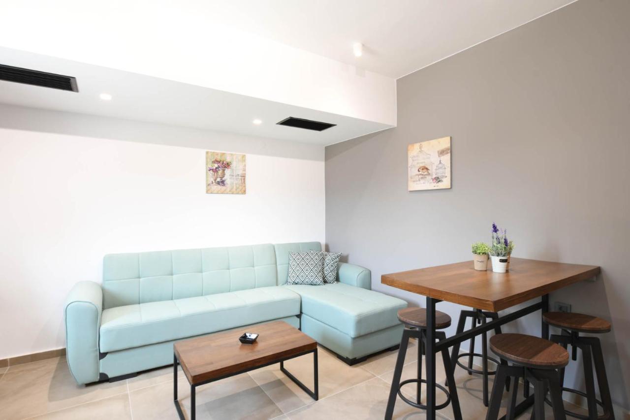 Orion Eco Suites Karteros Luaran gambar