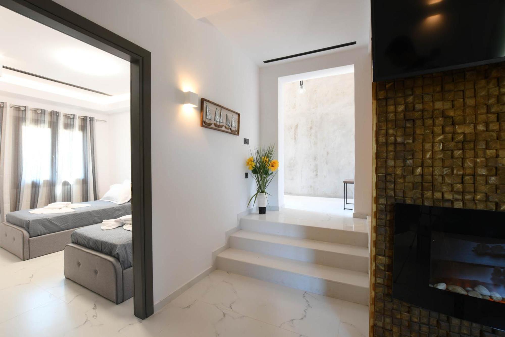 Orion Eco Suites Karteros Bilik gambar